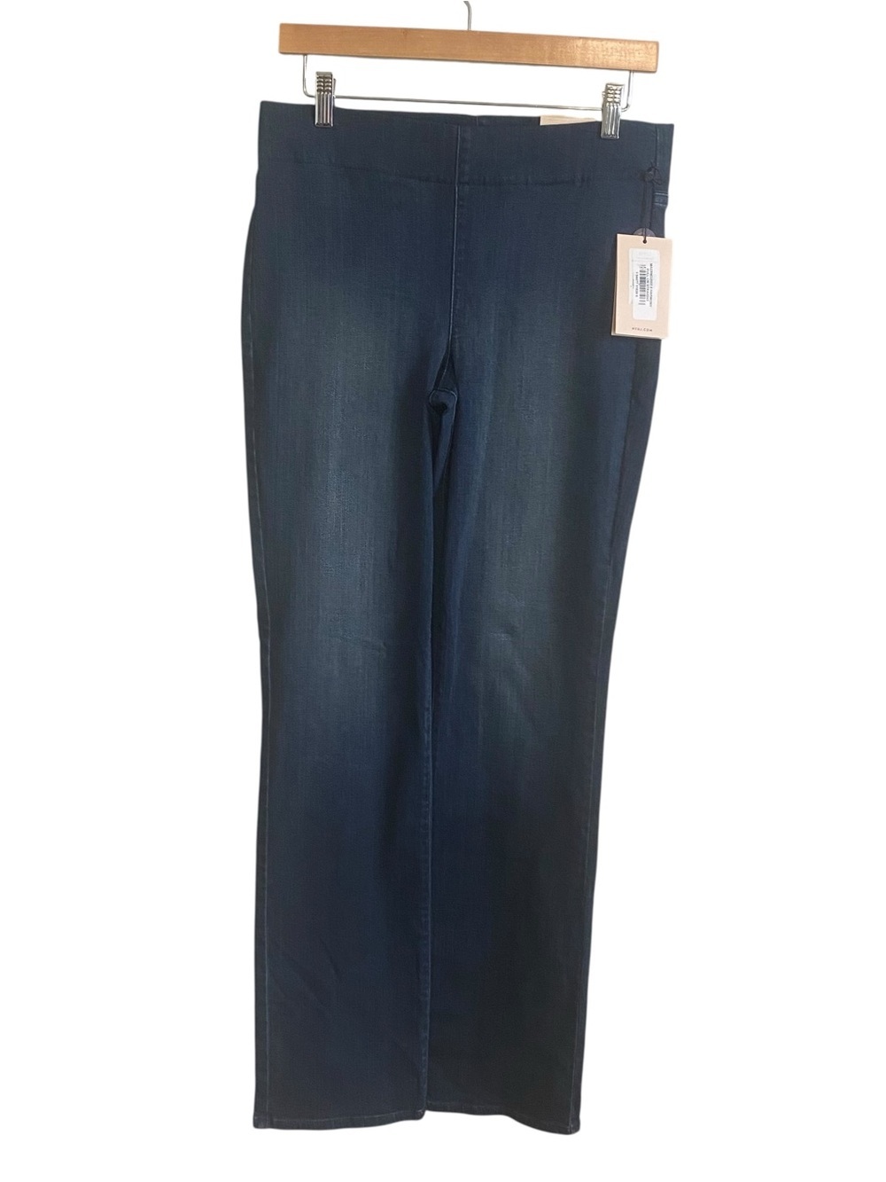 NWT NYDJ Dark Wash Pull On Straight Lift Tuck Slimming Stretch Jeans Size 6